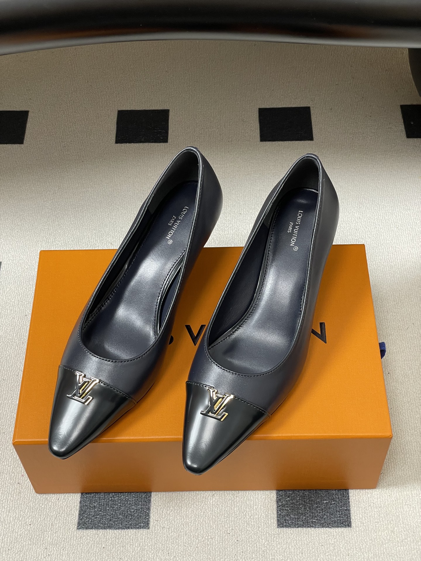 Women's high heels